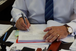 semnare contract debirocratizare
