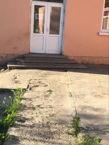f3