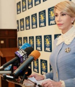 raluca-turcan-aflam-de-la-pesedisti-300x350
